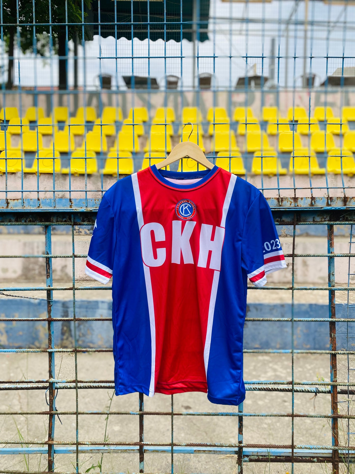 Central kicks Jersey II