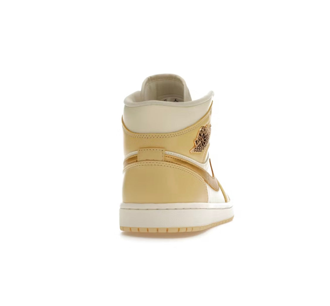 Jordan 1 Mid Se Pale Vanilla Metallic Gold