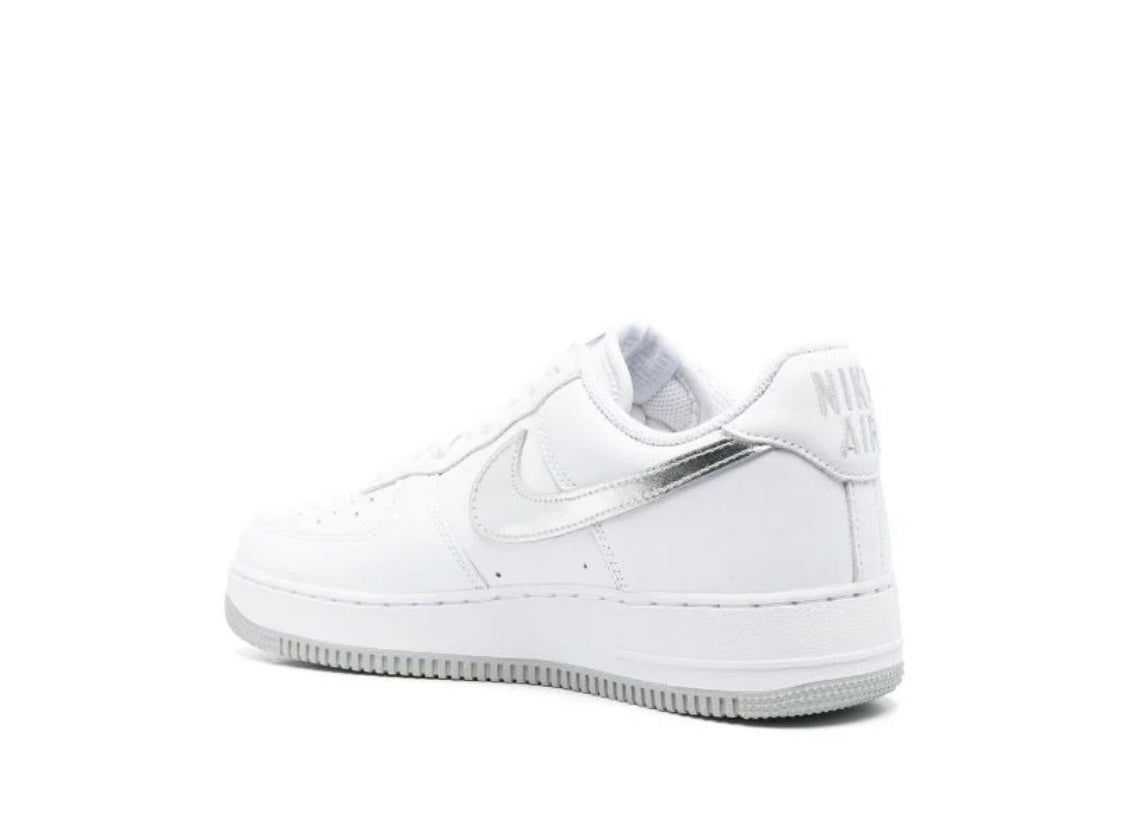 Nike Air Force 1 Metallic Silver